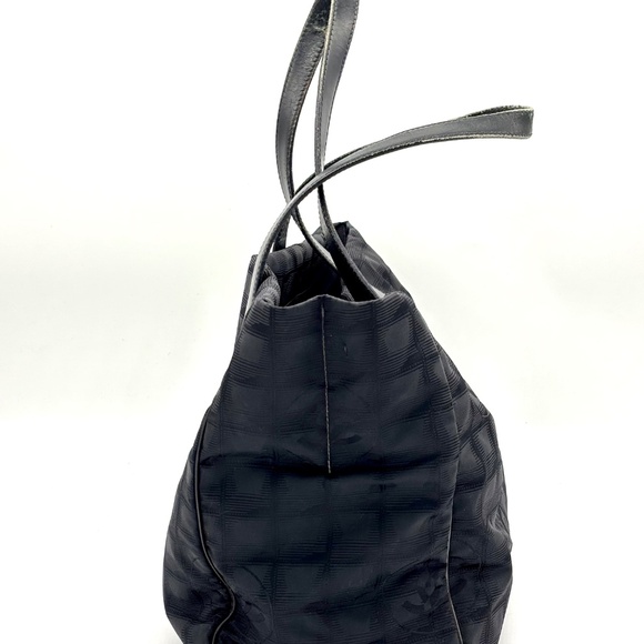 Chanel Black Nylon Travel Line Tote - Picture 2 of 15